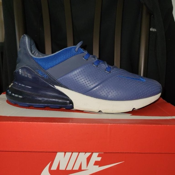 Blue Nikes - Picture 4 of 4